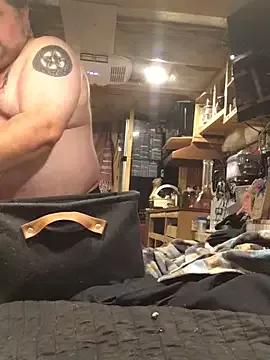 Girls: discover live performances with matured cam models, from teasing to fixations, in a variety of stunning live sex cams.