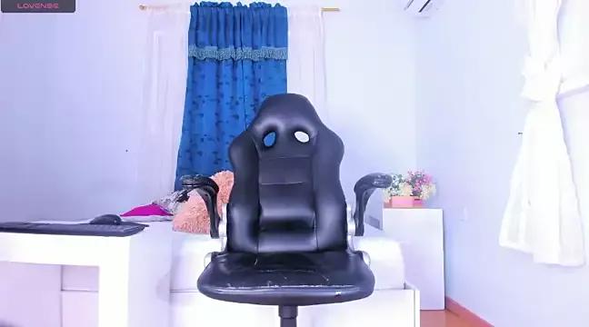 Aliisha__ from StripChat