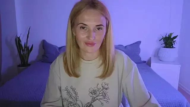 Girls: discover live performances with matured cam models, from teasing to fixations, in a variety of stunning live sex cams.