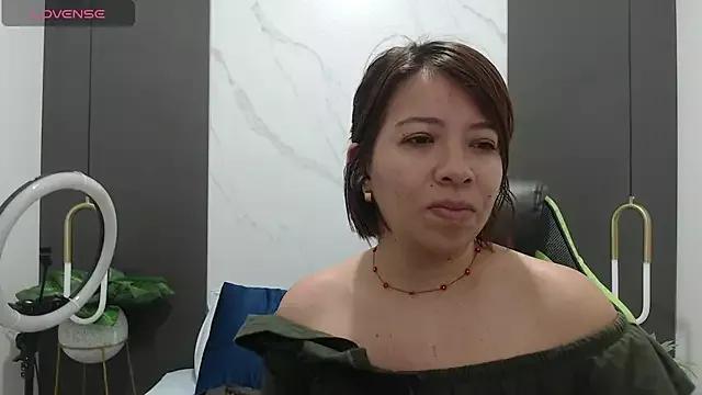 alma_fenix from StripChat
