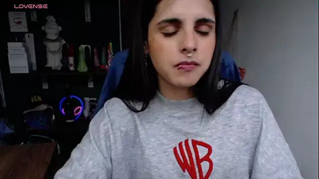 alma_violeta from StripChat
