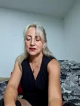 almaluna7 from StripChat is Freechat