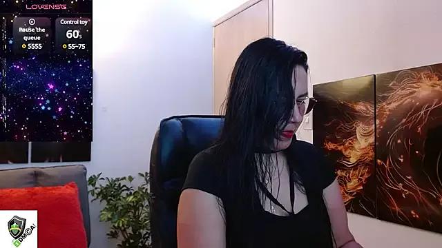 amalia_brunette from StripChat