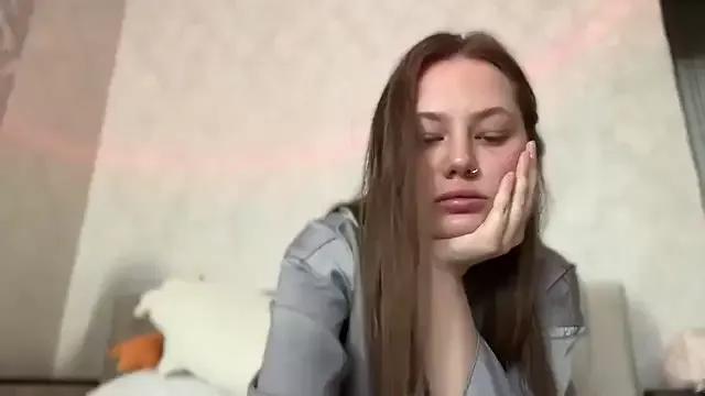 AmaliaLily from StripChat
