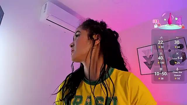 Girls: discover live performances with matured cam models, from teasing to fixations, in a variety of stunning live sex cams.