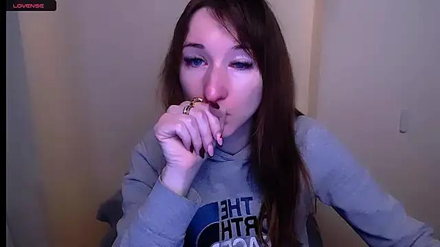Girls: discover live performances with matured cam models, from teasing to fixations, in a variety of stunning live sex cams.