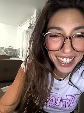 Girls: discover live performances with matured cam models, from teasing to fixations, in a variety of stunning live sex cams.