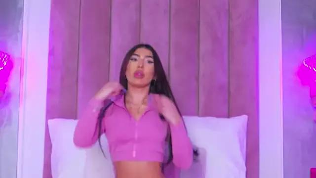 AmaraRay from StripChat