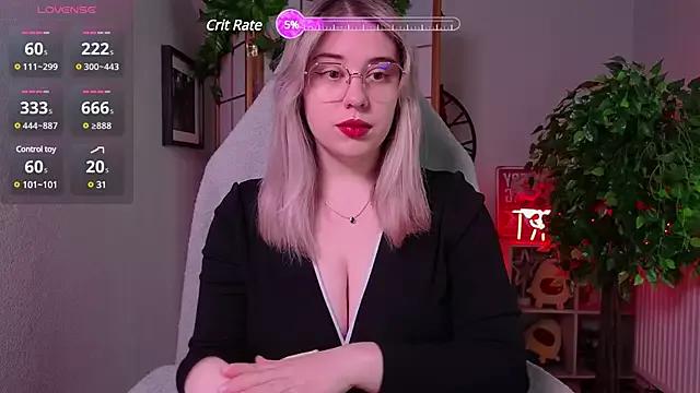 amazingirlz from StripChat is Freechat