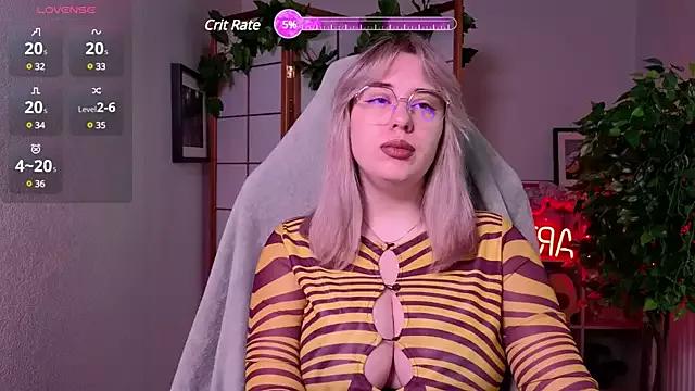 amazingirlz from StripChat