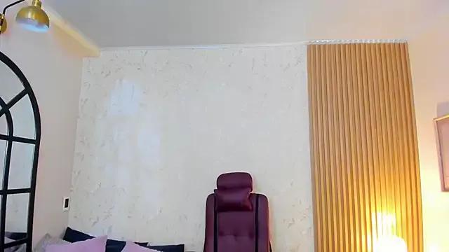 Girls: discover live performances with matured cam models, from teasing to fixations, in a variety of stunning live sex cams.