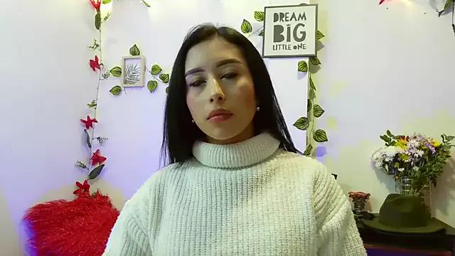 Girls: discover live performances with matured cam models, from teasing to fixations, in a variety of stunning live sex cams.