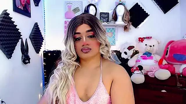 Girls: discover live performances with matured cam models, from teasing to fixations, in a variety of stunning live sex cams.