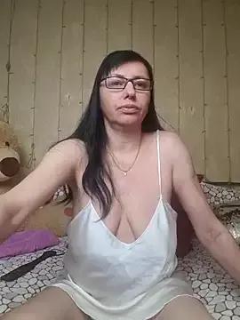 Girls: discover live performances with matured cam models, from teasing to fixations, in a variety of stunning live sex cams.