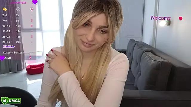 Girls: discover live performances with matured cam models, from teasing to fixations, in a variety of stunning live sex cams.
