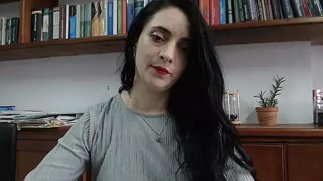 Girls: discover live performances with matured cam models, from teasing to fixations, in a variety of stunning live sex cams.