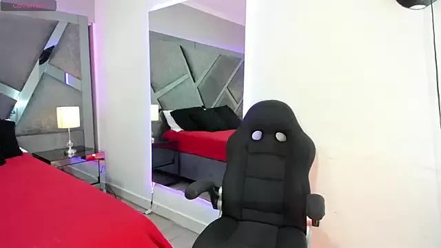 Ami_Johnson from StripChat is Freechat