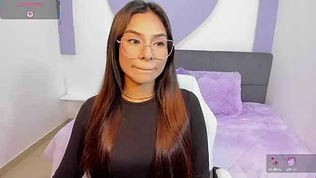 Girls: discover live performances with matured cam models, from teasing to fixations, in a variety of stunning live sex cams.