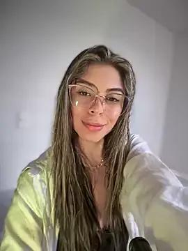 Girls: discover live performances with matured cam models, from teasing to fixations, in a variety of stunning live sex cams.