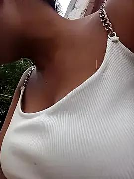 Andreita_95 from StripChat is Freechat
