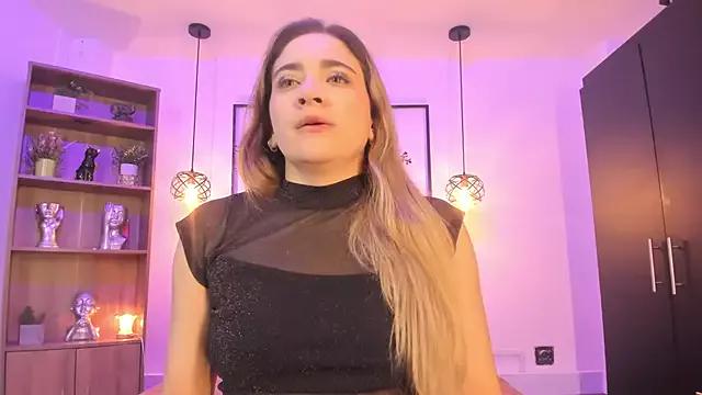 Girls: discover live performances with matured cam models, from teasing to fixations, in a variety of stunning live sex cams.