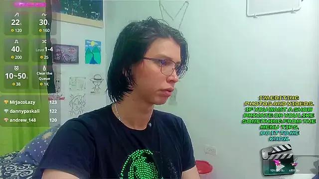 Andy_gray from StripChat is Freechat