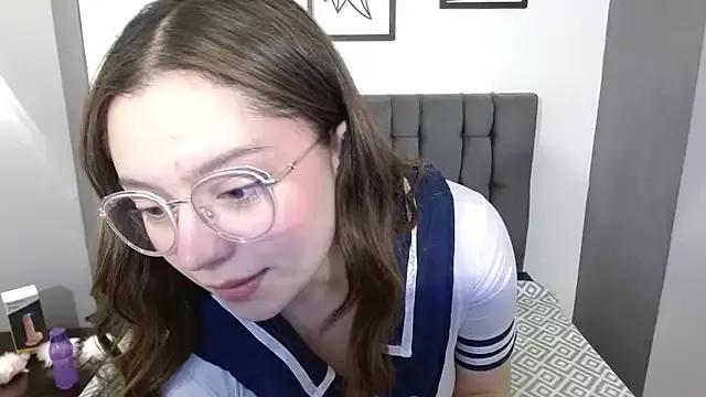 Girls: discover live performances with matured cam models, from teasing to fixations, in a variety of stunning live sex cams.
