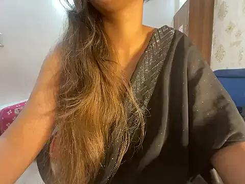 Girls: discover live performances with matured cam models, from teasing to fixations, in a variety of stunning live sex cams.
