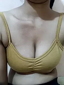 Girls: discover live performances with matured cam models, from teasing to fixations, in a variety of stunning live sex cams.