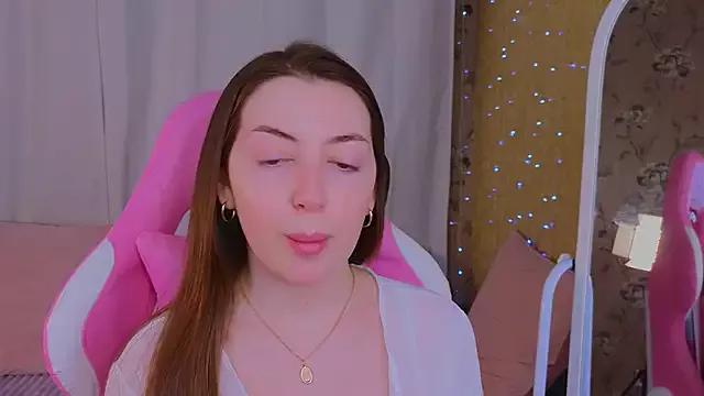 Girls: discover live performances with matured cam models, from teasing to fixations, in a variety of stunning live sex cams.