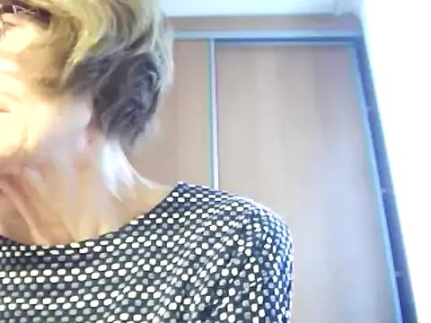 Anna7223 from StripChat is Freechat