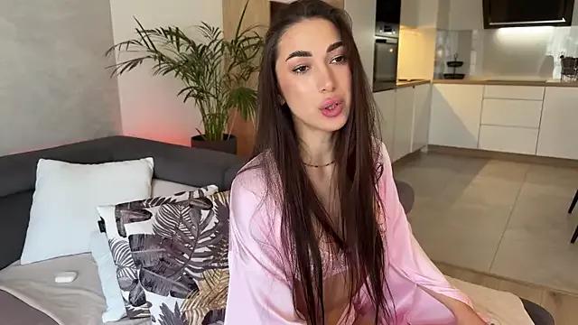Girls: discover live performances with matured cam models, from teasing to fixations, in a variety of stunning live sex cams.
