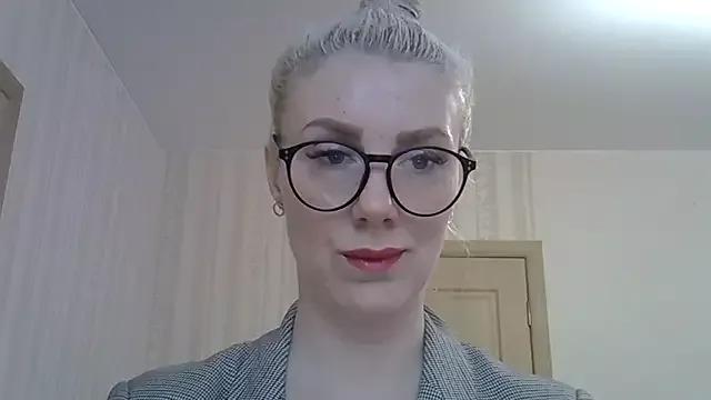 Girls: discover live performances with matured cam models, from teasing to fixations, in a variety of stunning live sex cams.