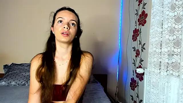 AnnaBellaRise from StripChat