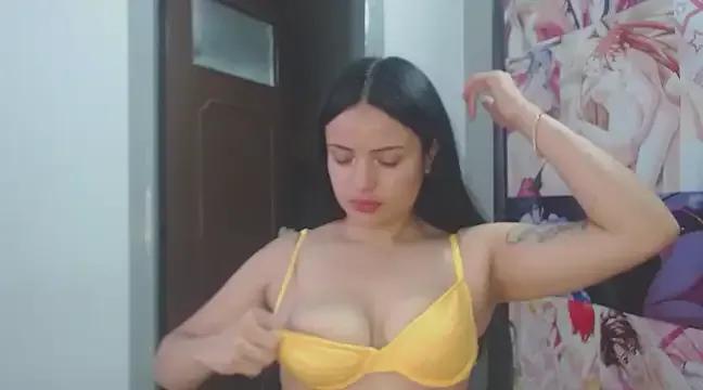 Girls: discover live performances with matured cam models, from teasing to fixations, in a variety of stunning live sex cams.