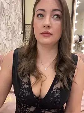 Girls: discover live performances with matured cam models, from teasing to fixations, in a variety of stunning live sex cams.