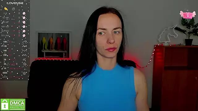 Girls: discover live performances with matured cam models, from teasing to fixations, in a variety of stunning live sex cams.