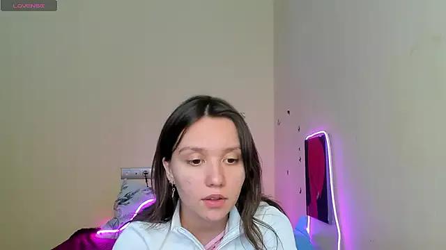 AnnaRebane from StripChat is Freechat