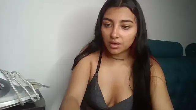 Girls: discover live performances with matured cam models, from teasing to fixations, in a variety of stunning live sex cams.