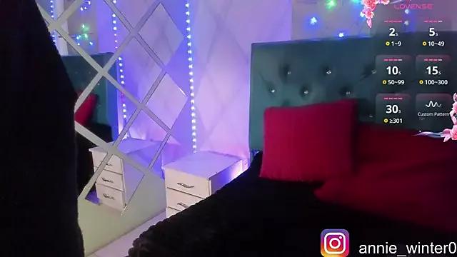 Annie__winter from StripChat