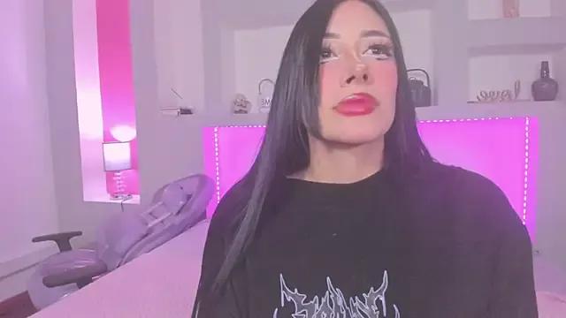 Girls: discover live performances with matured cam models, from teasing to fixations, in a variety of stunning live sex cams.