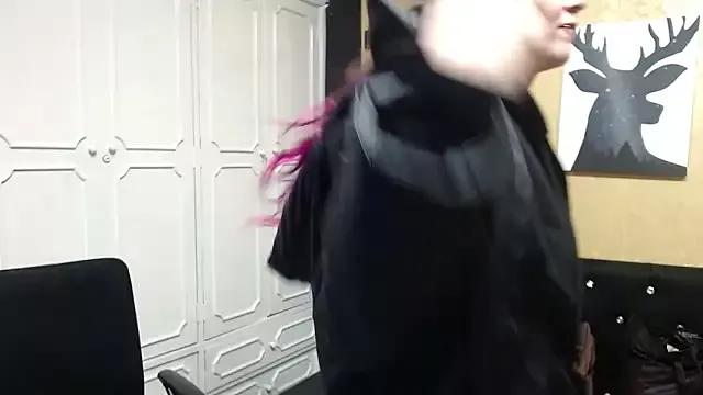 AnnieSoul from StripChat is Freechat