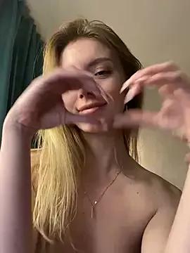 Girls: discover live performances with matured cam models, from teasing to fixations, in a variety of stunning live sex cams.