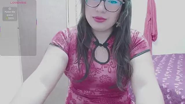 Anny__cute from StripChat is Freechat