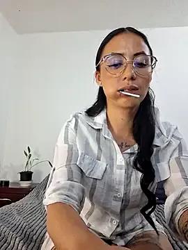 Girls: discover live performances with matured cam models, from teasing to fixations, in a variety of stunning live sex cams.