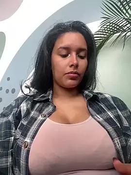 Girls: discover live performances with matured cam models, from teasing to fixations, in a variety of stunning live sex cams.
