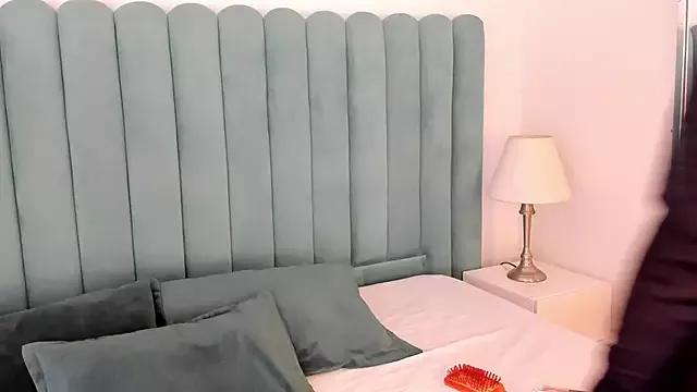 AnnyCherry_ from StripChat