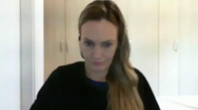 Girls: discover live performances with matured cam models, from teasing to fixations, in a variety of stunning live sex cams.