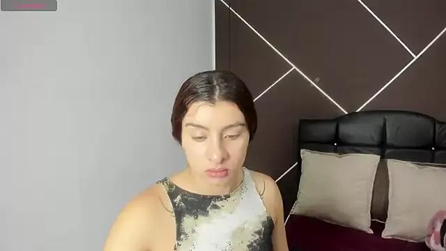 Girls: discover live performances with matured cam models, from teasing to fixations, in a variety of stunning live sex cams.