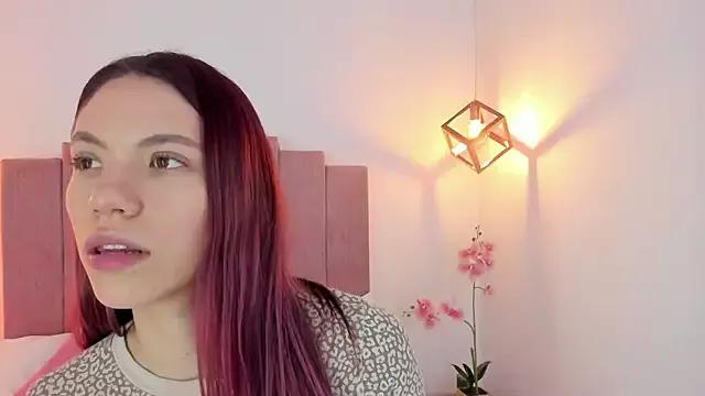 Girls: discover live performances with matured cam models, from teasing to fixations, in a variety of stunning live sex cams.